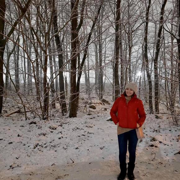 Meet your Posher, Greshyl - Picture 1 of 1